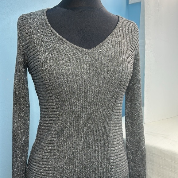I.N.C. International Concepts Silver V-Neck Pullover Sweater - Picture 6 of 8